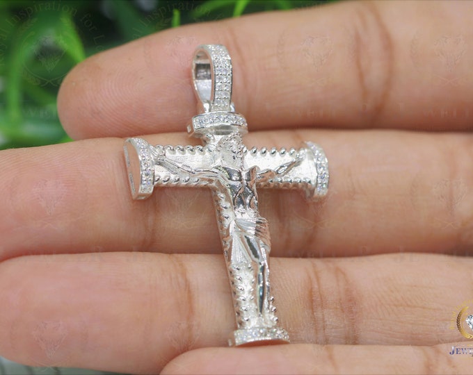 Jesus Men's/Women's COLORLESS MOISSANITE, Pendent White Gold Plated 925 Sterling Silver For Rosario Pendent For Gift, Moissanite Pendent