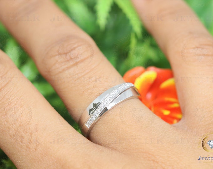 Round Cut Colroless Moissanite Men's/Women's wedding Ring Round Cut Solid Gold Men's Band,14k Gold Men's Gift For Him, Anniversary Gift