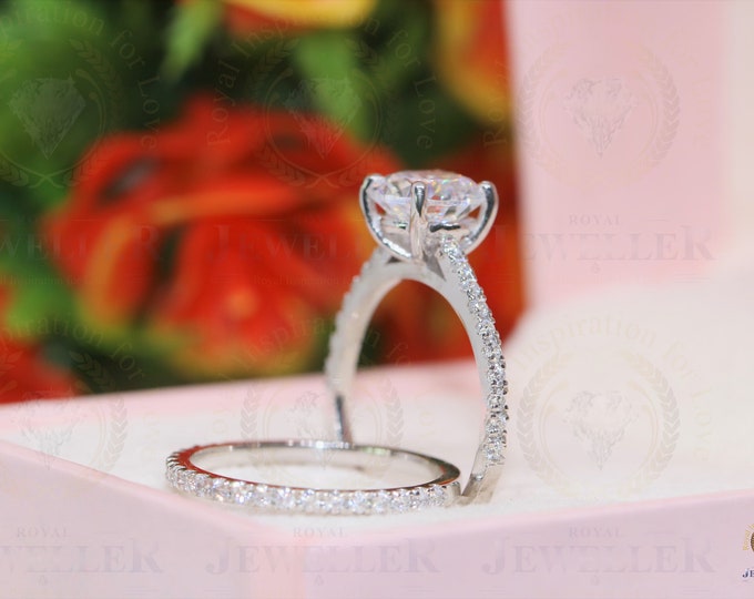 3.45CTW Round Colorless Moissanite Engagement Gold Ring, Solitaire Moissanite Bridal Sets, 0.69Ct Side Moissanite, Wedding Ring Set For Her