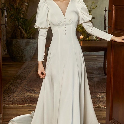 Vintage Satin Wedding Dress Minimalist V Neck Reception Dress - Etsy