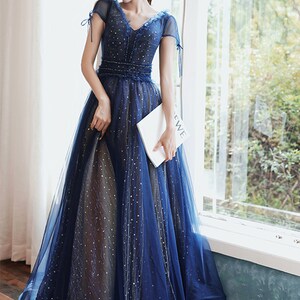 Navy blue graduation dress discount