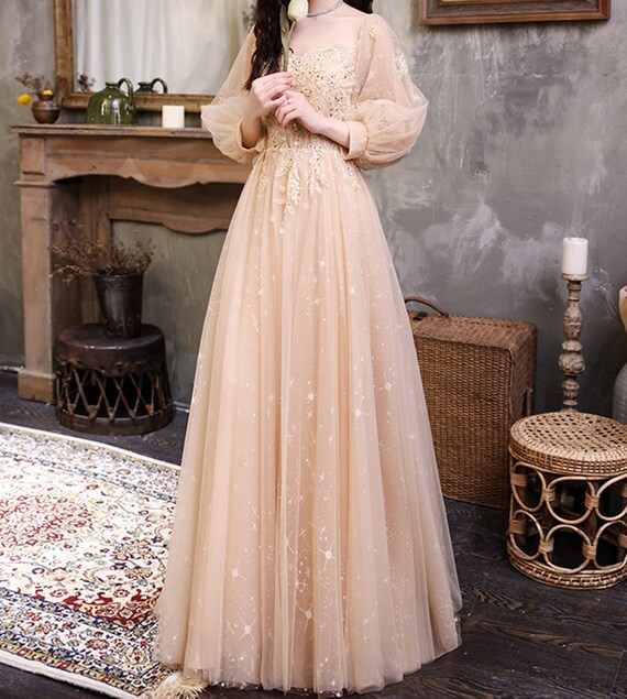 Champagne Gold Tulle Sequins Long Sleeve Appliques Prom Dress