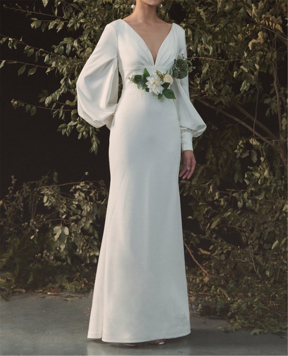 Plain satin hot sale mermaid wedding dress