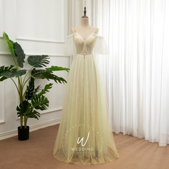 Green flowy hotsell prom dress