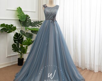 Elegant Blue Prom Ball Gown Flower 