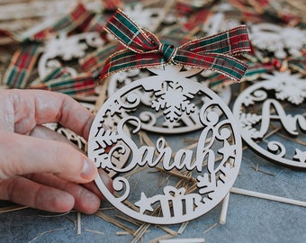 Custom Christmas baubles with name, CHRISTMAS gift tags, wood snowflake decoration,  christmas decorations, Christmas tree pendant