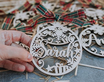 Weihnachtskugeln aus Holz personalisiert mit Namen, Kugeln für weihnachtsbaum, Christbaumkugeln, Weihnachtsdekoration,  Geschenk