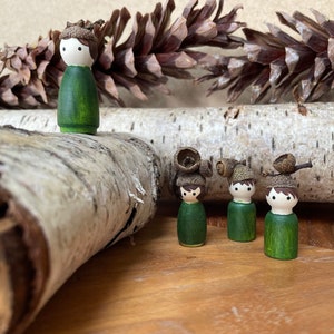 Waldorf Acorn Peg Family