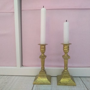 Bougeoir ancien, bougeoir vintage, Bougeoir en laiton, Décoration en laiton, Bougeoir, Décoration d&#39;intérieur, Bougeoir, Lot de 2