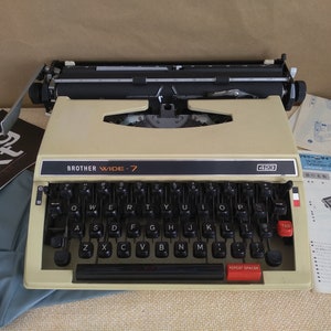 Vintage Typewriter, Brother typewriter, Typewriter, Working typewriter, Office Decor, Made in JAPAN