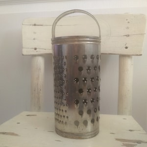 Vintage metal grater, Cheese grater, Metal Rusty grater, Vintage grater, Retro Kitchen Utensils, Kitchen grater, Kitchen decor