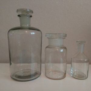 Vintage Pharmacy bottle, Apothecary bottle, Pharmacy bottle, Pharmacy glass, Glass Bottle, Antique collectible glass bottle, medical bottle