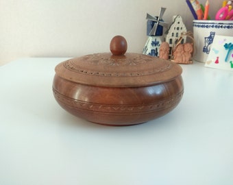 Vintage wooden box,  Jewelry Box,  Vintage box, Memory Box, Vintage handmade wooden box, Retro box