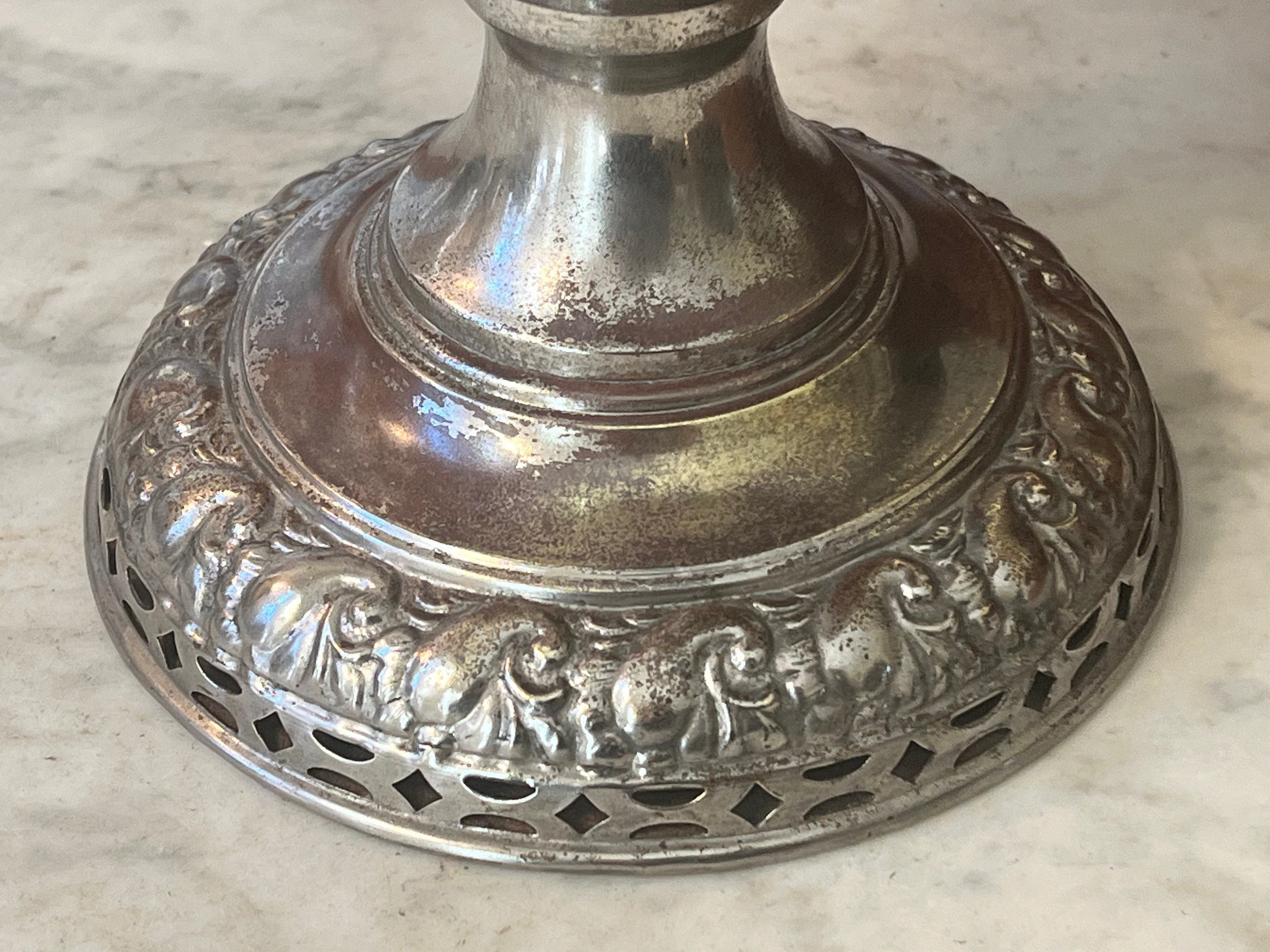 Plume and Atwood P&A Company banner Electric Center Draft Oil Lamp Item