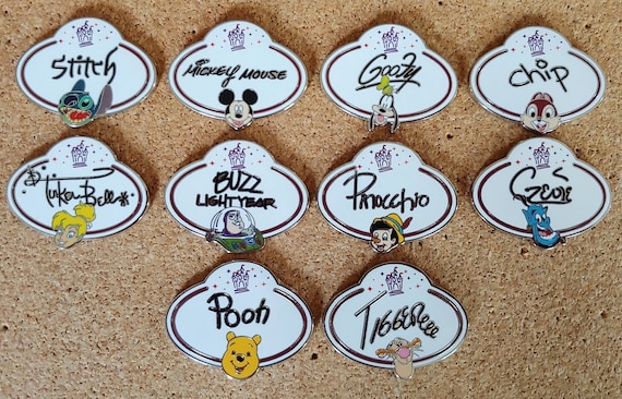 【一部予約販売中】 Disney Mickey Stitch - Collection Tag Name HKDL Pin Trading ピンズ・ピンバッジ・缶バッジ