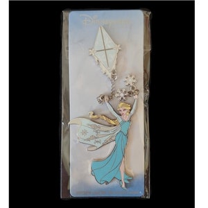 Disney Pin - DLP - Elsa - Frozen - Flying a Kite LE 700
