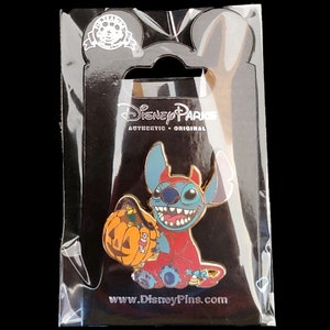 Limited Edition! Stitch the Yarn Ball Enamel Pin! – A Menagerie of