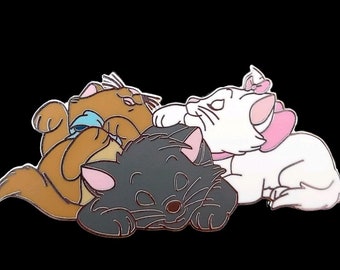 Fantasy Pin - Disney Aristocats Kittens BERLIOZ MARIE & TOULOUSE Sleeping