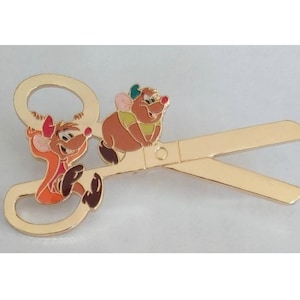 Disney Pin - DLP - Eleonore Bridge Cinderella Collection - Jaq & Gus Mice with Scissors LE 400