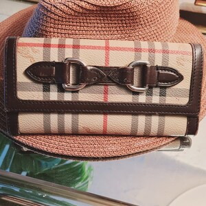 Burberry top purse canada