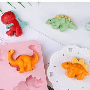 Set of 6pcs Dinosaur Silicone Mold / Mould, Chocolate, Fondant,Candy, Mint Cake Molds Baby Kids