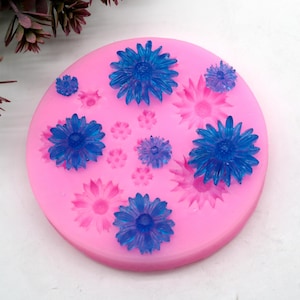 Daisy Silicone Mold: Fondant, Chocolate, Candy, Resin Epoxy Charm Craft Making Tool