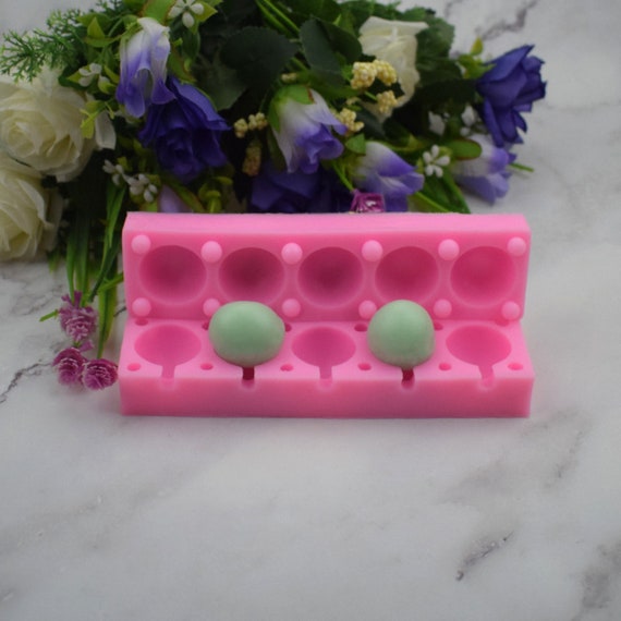 Make Chocolate Bonbons With Rubber Silicone Molds, Not Plastic