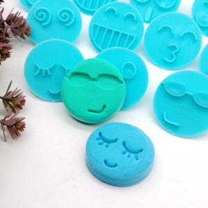 Emoji Cookie Cutters: Food Grade Cookie Stamps, Cake Decoration (12pcs)