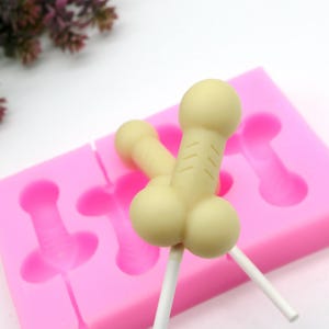 pulse sex toy View Several Sex Toys That Will redaktionelt stock-foto – stock-foto main image 1