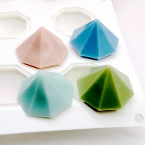 Gemstone Silicone Mold: Chocolate, Candy, Cake Decoration, Ice Cube Maker 8-Cavity