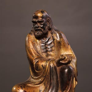A rare and exquisite handcrafted Chinese antique bronze Bodhidharma statue