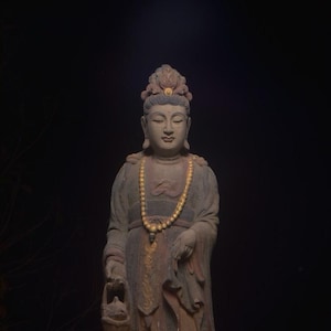Chinese antique pure hand-carved exquisite rare wood carving Guanyin Buddha statue ornaments