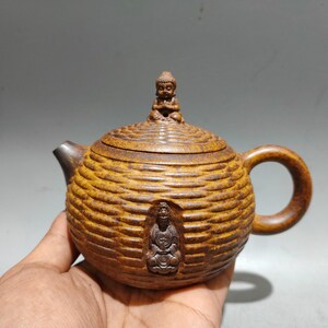 Exquisite Chinese antique handmade clay-painted bamboo-woven pattern Xishi teapot, Zisha teapot ornament.