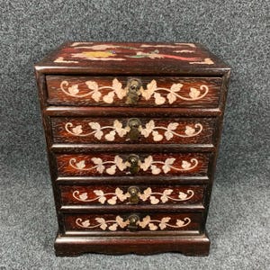Chinese antique pure hand-carved exquisite rare sandalwood inlaid happy five-drawer jewelry cabinet ornaments