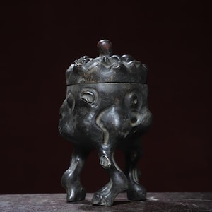 Chinese antique pure hand-made exquisite pure copper stump incense burner ornaments