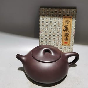 Chinese antique pure hand-painted clay exquisite rare stone scoop teapot purple clay teapot tea set ornaments
