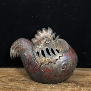 A rare and exquisite handcrafted Chinese antique copper small chicken incense burner ornament