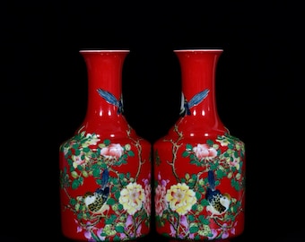 花と鳥のモチーフが手描きされた、精巧な中国のアンティーク七宝花瓶