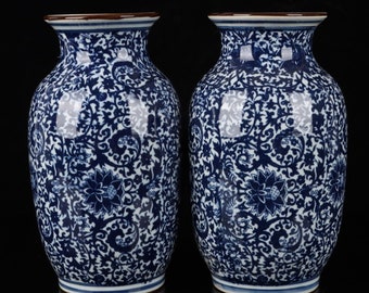 A pair of Chinese antique hand-painted exquisite rare blue and white wax gourd vases with Yanglian pattern
