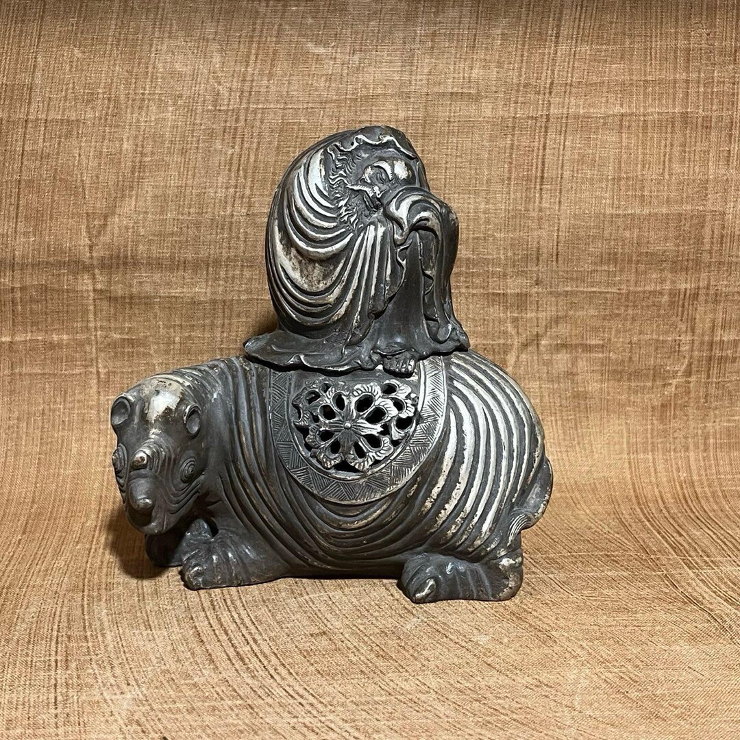 Exquisite Beast Exquisite and Rare Pure Bronze Auspicious Beast Statue, Handcrafted ...