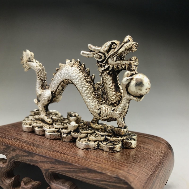 その他 Old Chinese Tibetan Lifelike Dragon Chinese Antique Handmade Tibetan Silver Dragon Statue Decoration