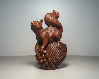 Exquisite and rare squirrel statue ornaments purely hand-carved from Chinese boxwood