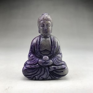 Chinese natural jade pure hand carved Buddha statue，Beautifully shaped, worthy of collection
