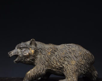 Exquisite and rare pure copper gold-plated bear statue made by Chinese antiques