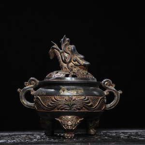 Chinese antique handcrafted exquisite rare pure copper dragon lid incense burner ornaments