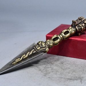 Chinese antique pure hand-made exquisite pure copper three-sided Vajra Vajra subduing demon pestle instrument ornaments