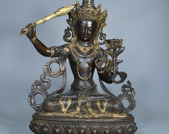 Exquisite, handcrafted solid copper figurine of Manjushri Bodhisattva—an antique-style Chinese ornament.