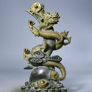 Chinese antique pure hand-made exquisite pure copper fortune-bringing dragon column statue ornaments