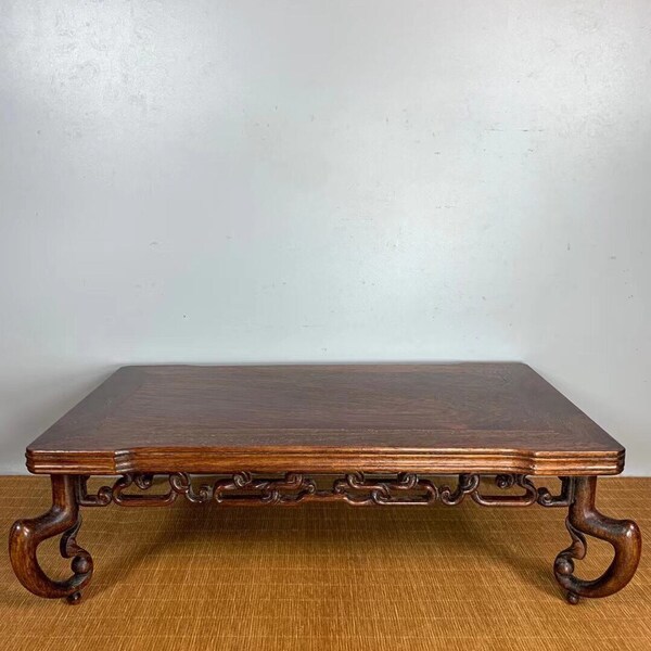 Chinese antique hand-carved mahogany has-shaped leg coffee table ornaments, home decoration, worth collecting