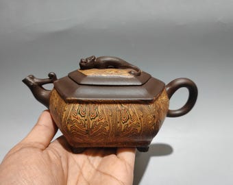 Exquisite and rare Chinese antique, hand-painted clay-decorated hexagonal teapot/teapot/purple clay ornament.
